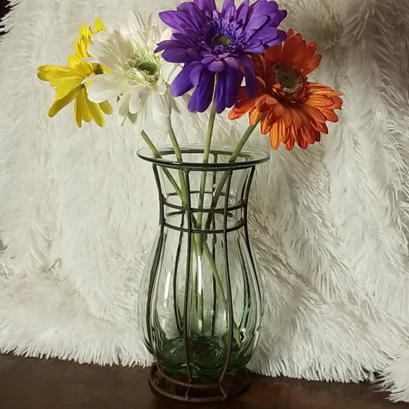 Art glass vase in metal frame
